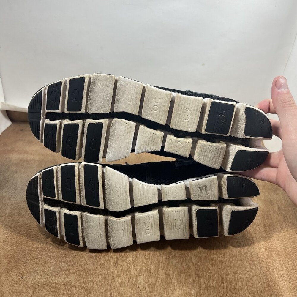 On Running Cloud Running Shoe Men Size 11 Black - image 8